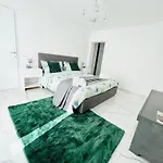 Villa Amore 3*